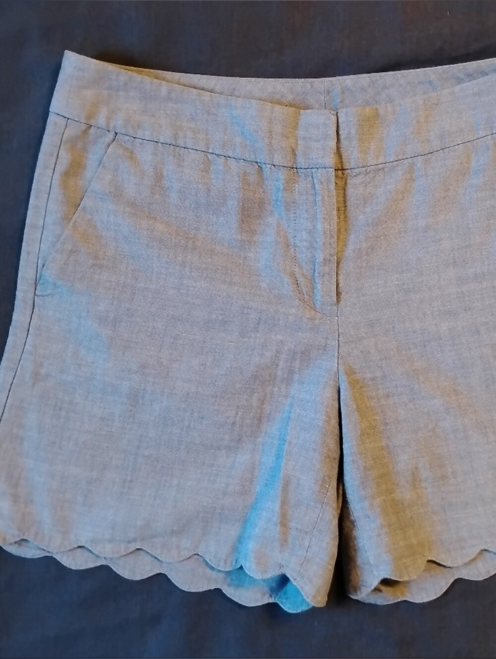 Talbots Scalloped Chambray Shorts 4 6 Preppy Chic Blue 5" Inseam Summer Elegant